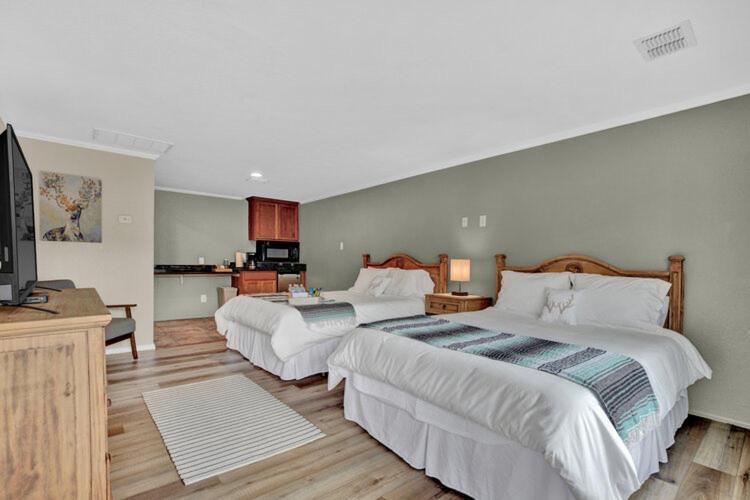 Maven'S Inn & Grill Canyon Lake Εξωτερικό φωτογραφία